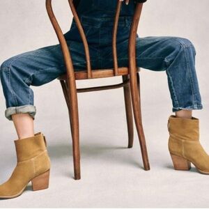 Matisse Easy Suede Western Bootie